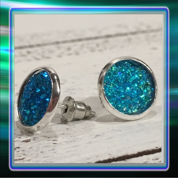 Jewelry - Acrylic ( Druzy Look Like ) Stud Earrings